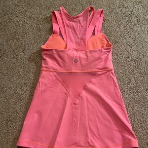 Lululemon tank top